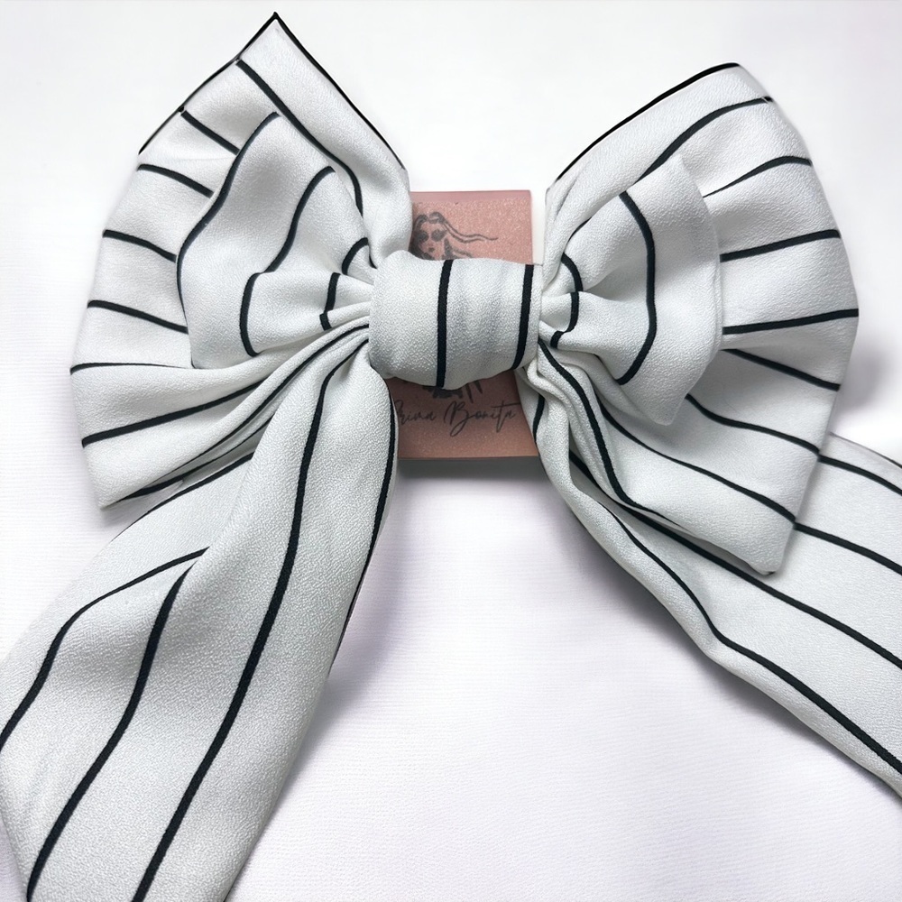 Black and White Striped Bow Cotton Hairclip - Picture 3 of 3
